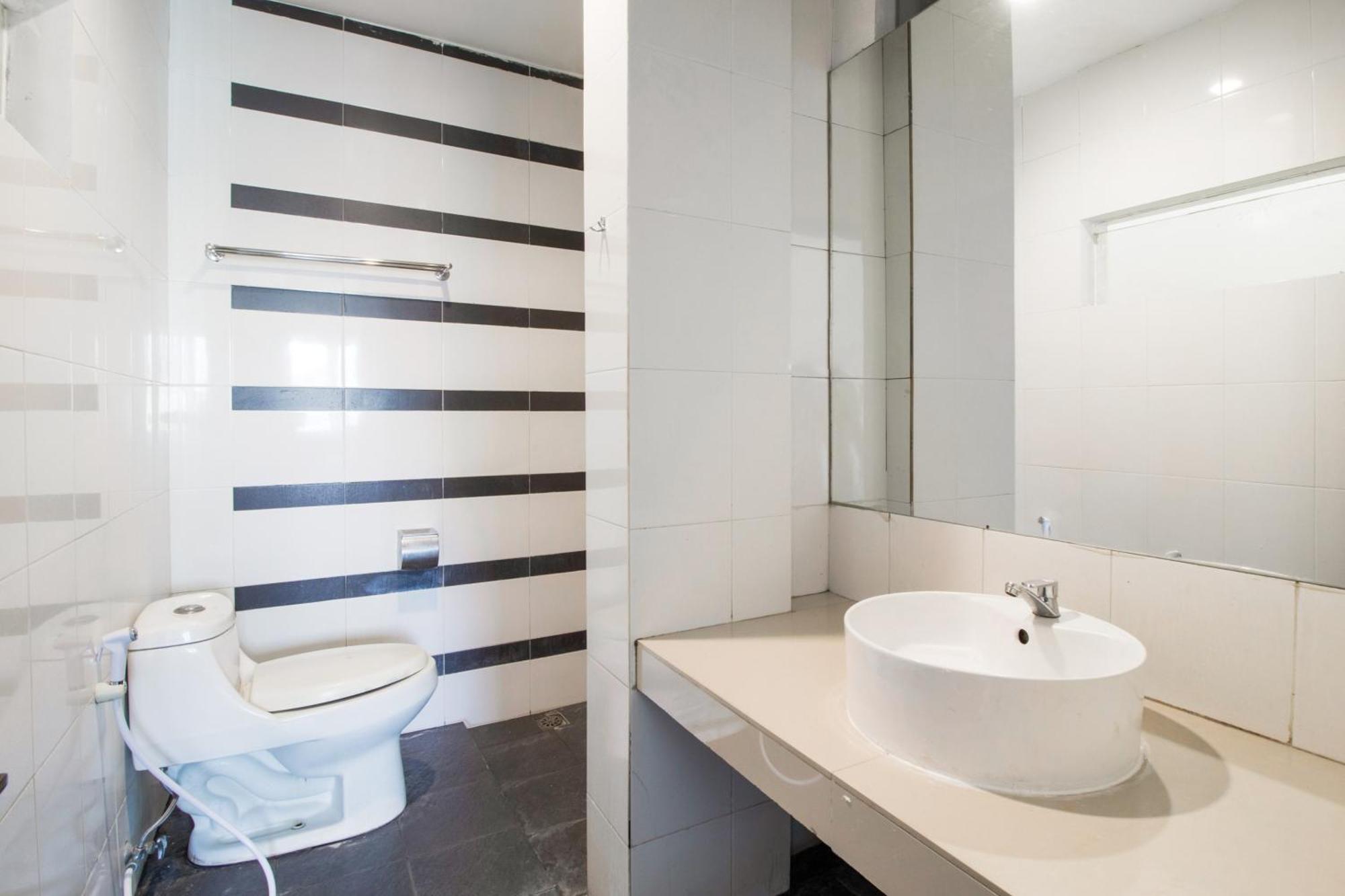 Oyo Flagship 3753 Cassa Dua Hotel Cimahi Экстерьер фото