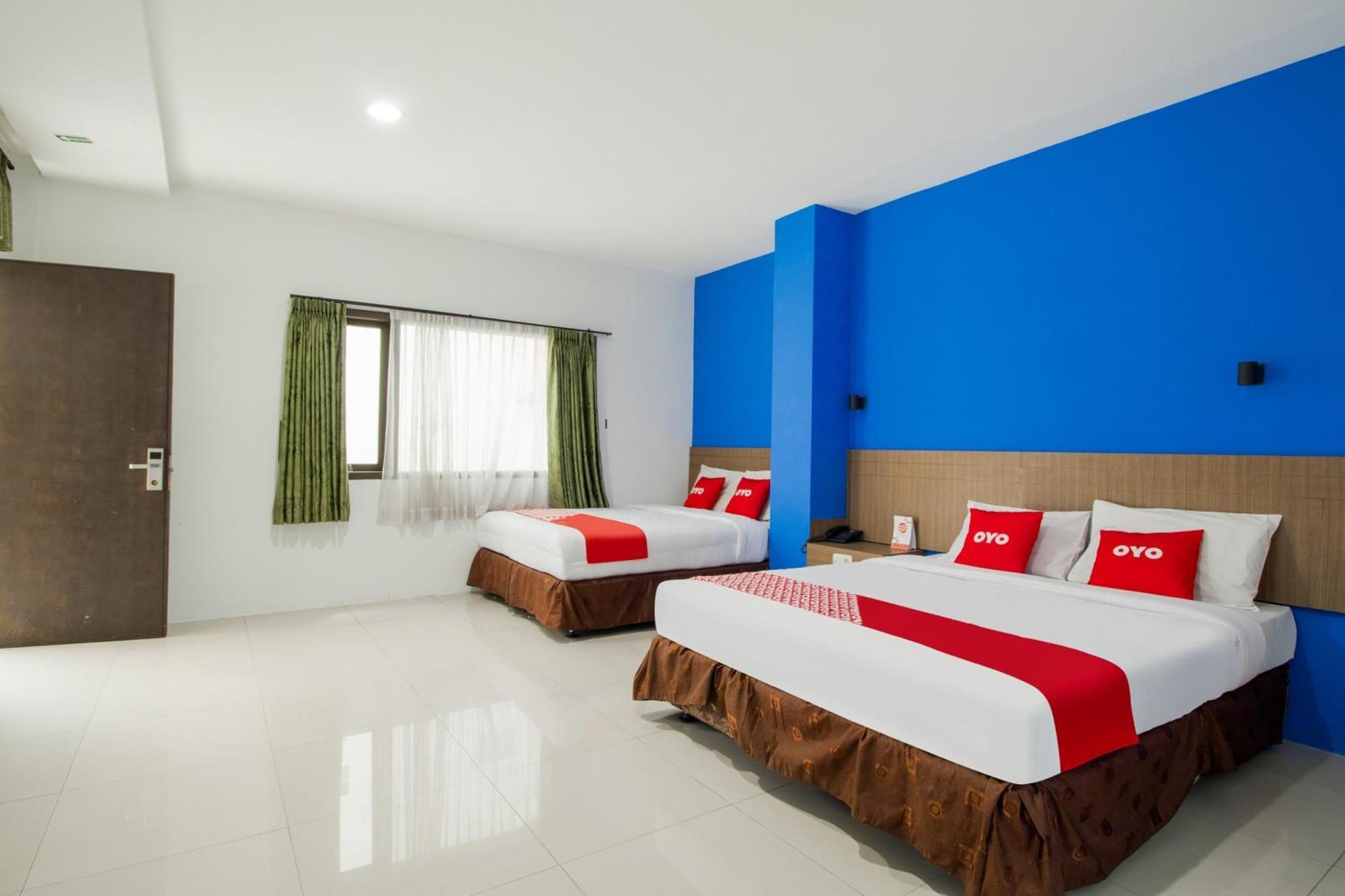 Oyo Flagship 3753 Cassa Dua Hotel Cimahi Экстерьер фото