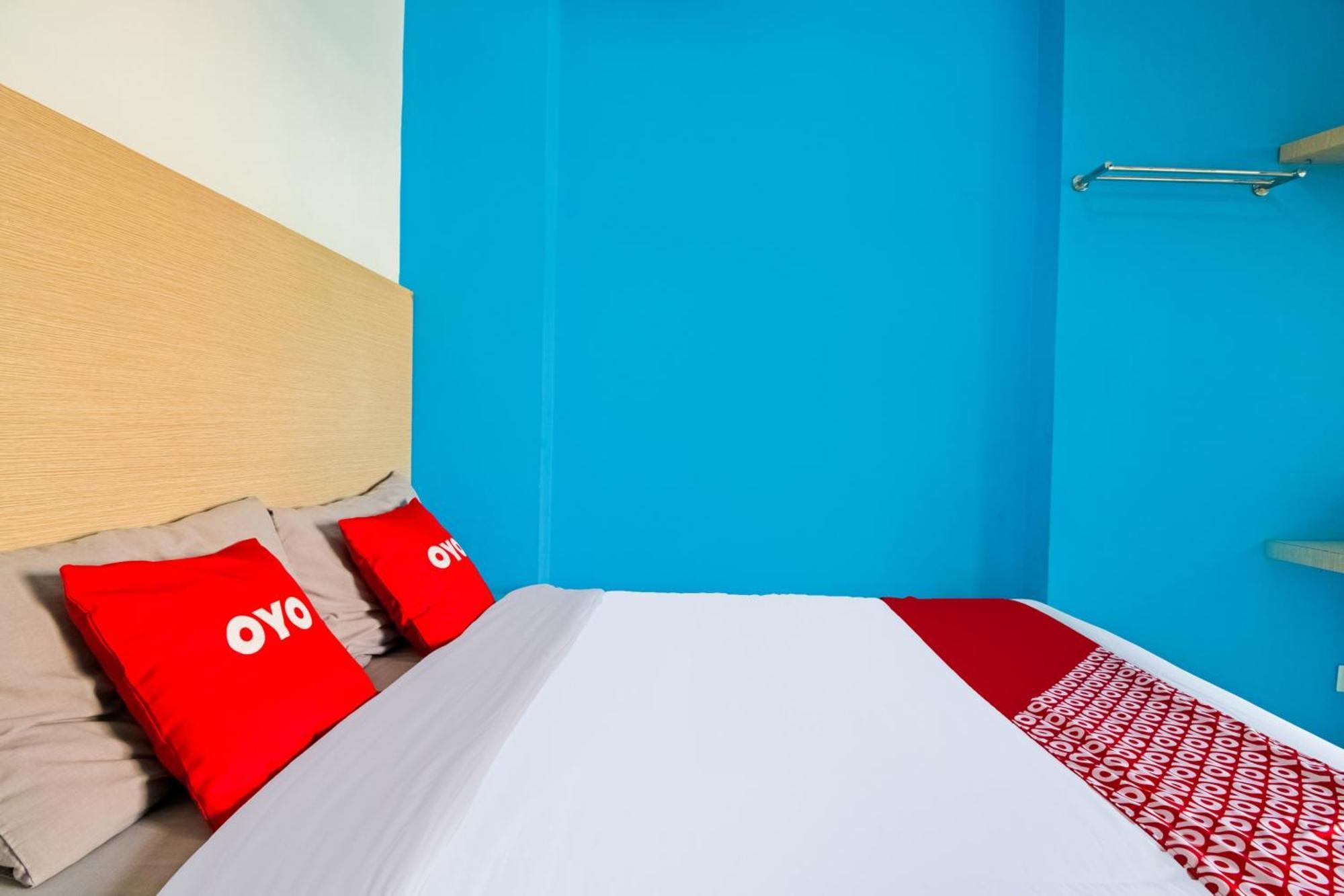 Oyo Flagship 3753 Cassa Dua Hotel Cimahi Экстерьер фото