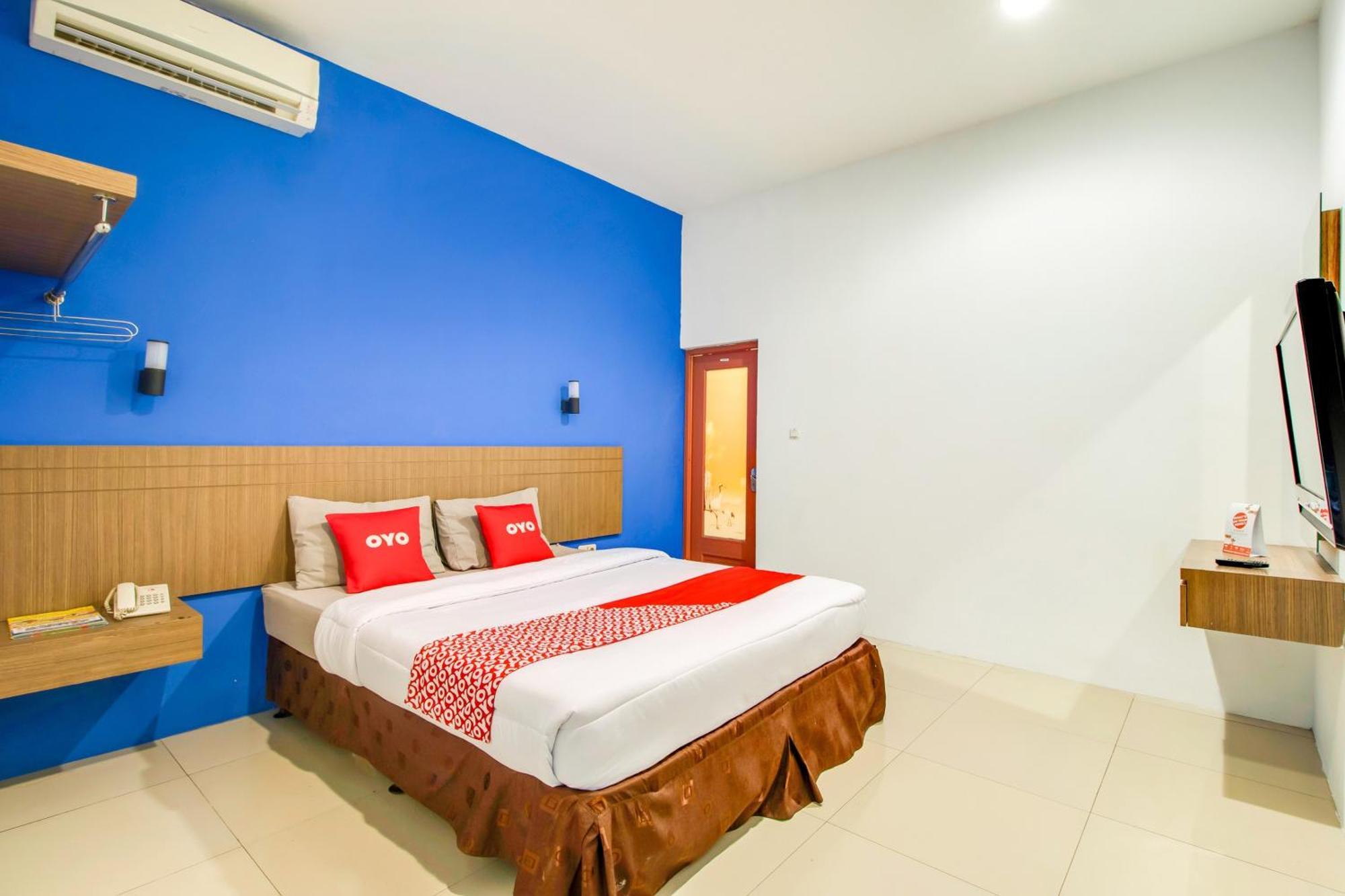 Oyo Flagship 3753 Cassa Dua Hotel Cimahi Экстерьер фото